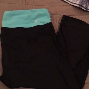 Lululemon capris